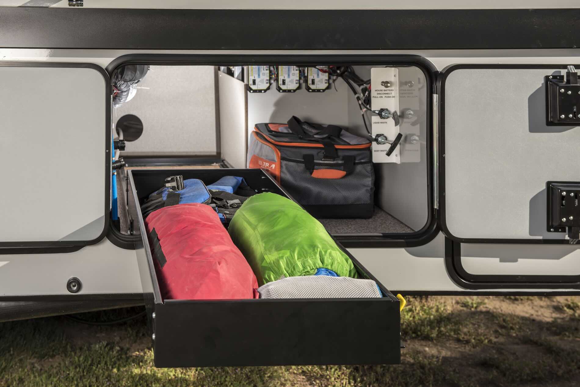 Adventurer Eagle Cap 1165 - Available to Order