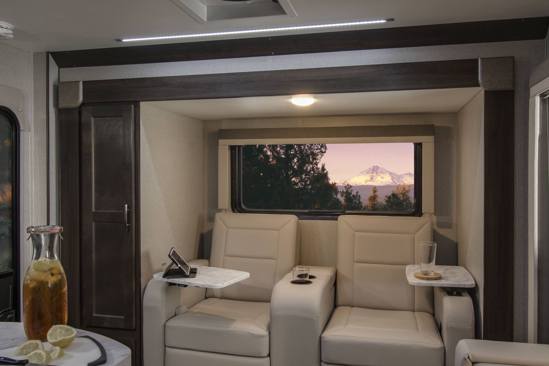 Adventurer Eagle Cap 1165 - Available to Order