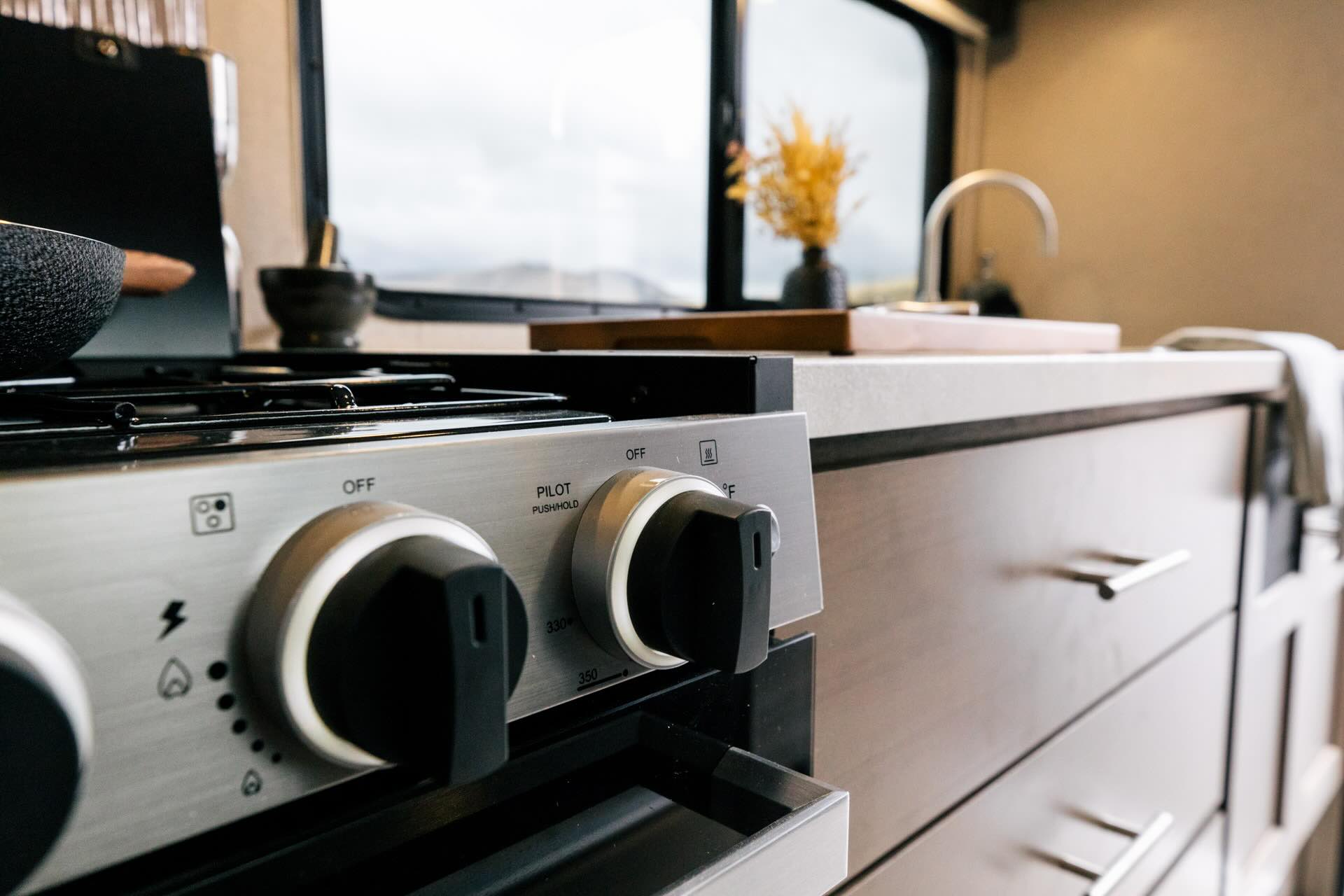 Adventurer 901SB - Available to Order