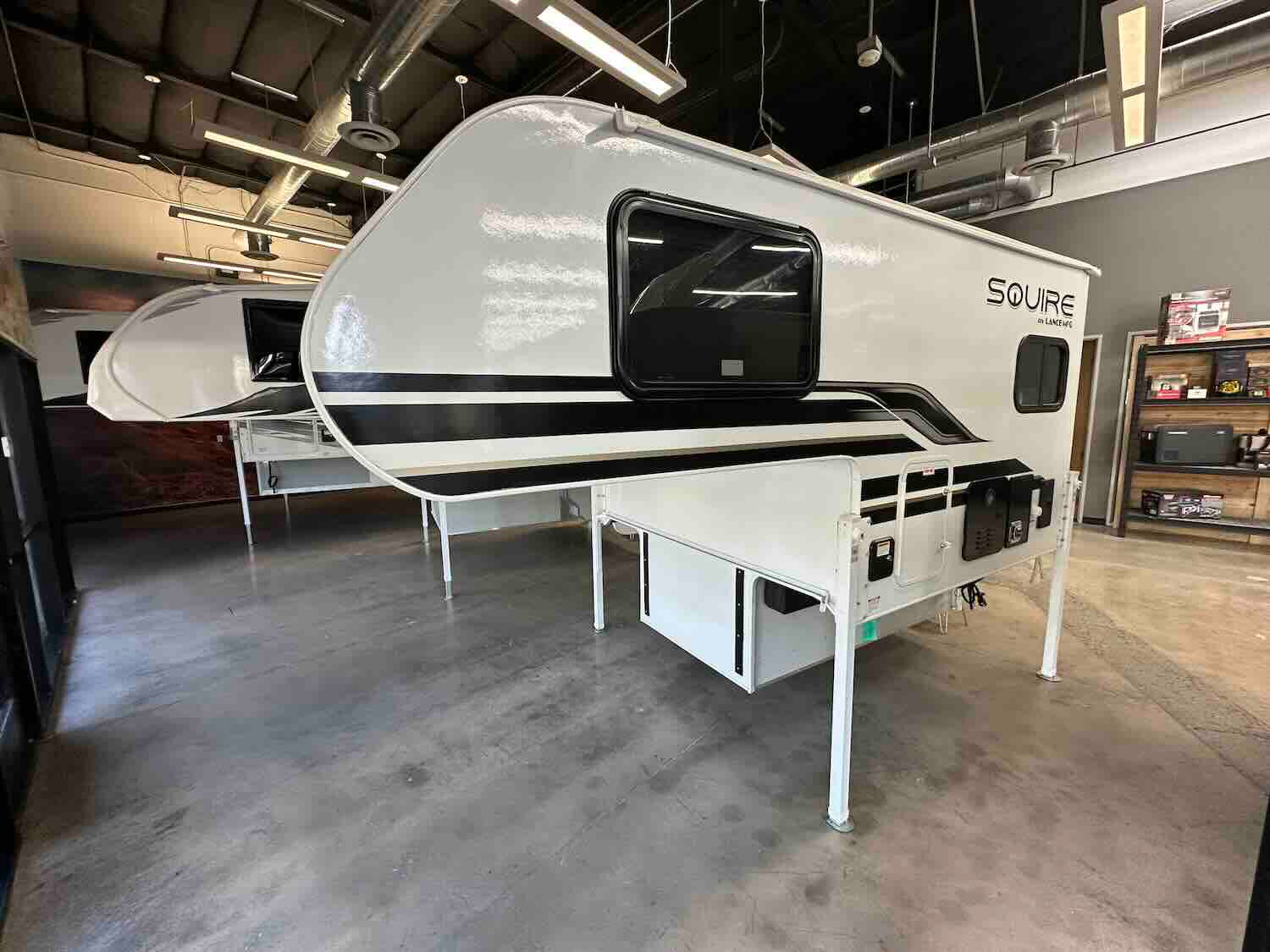 Lance Squire 605 - In Stock