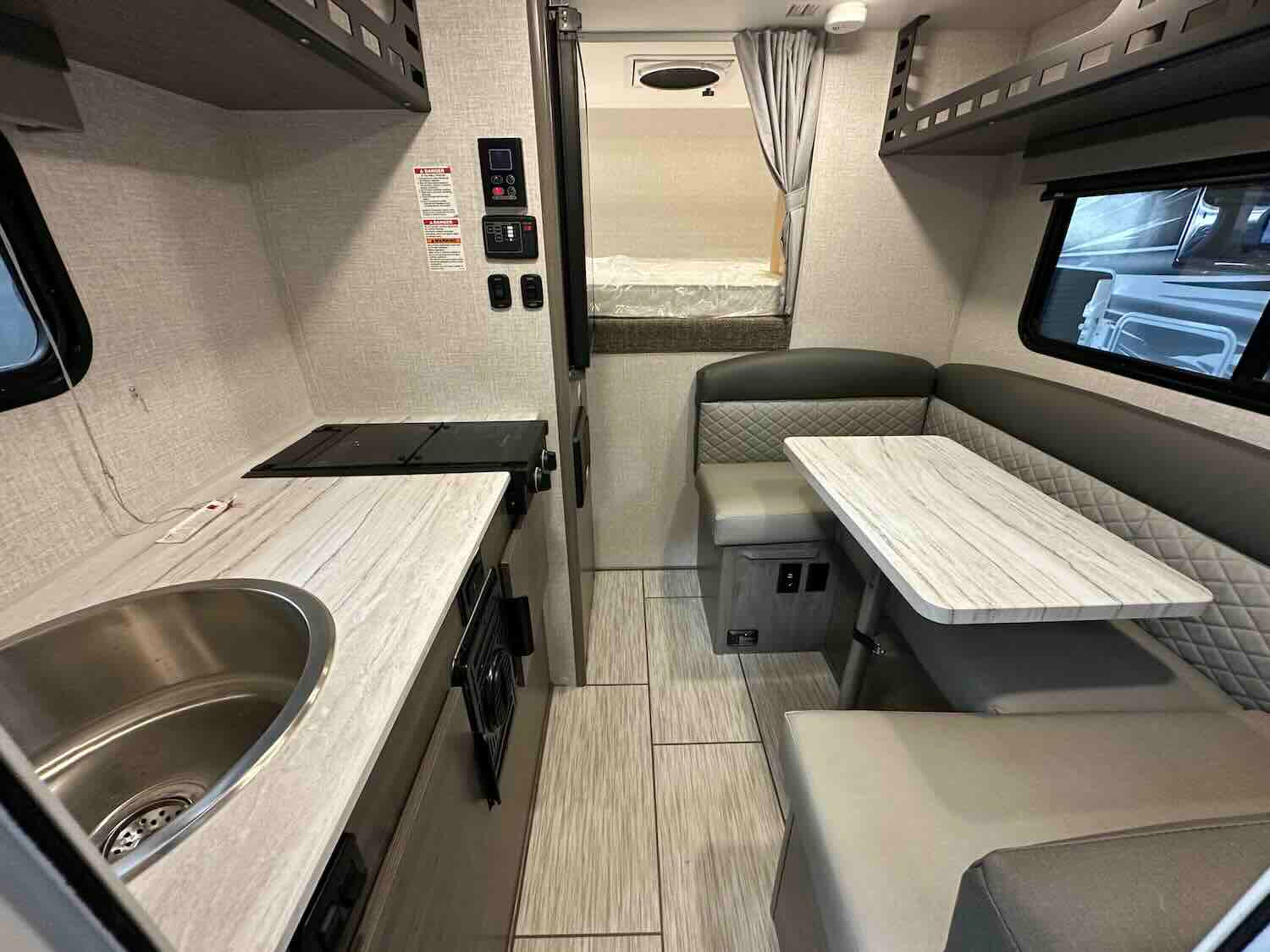 Lance Squire 605 - In Stock