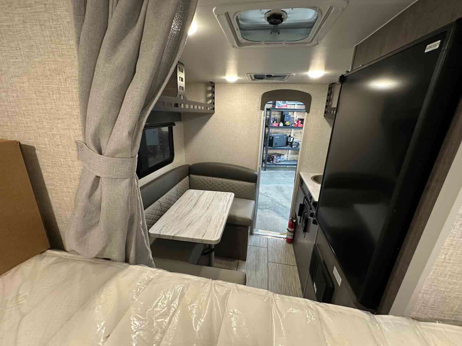 Lance Squire 605 - In Stock