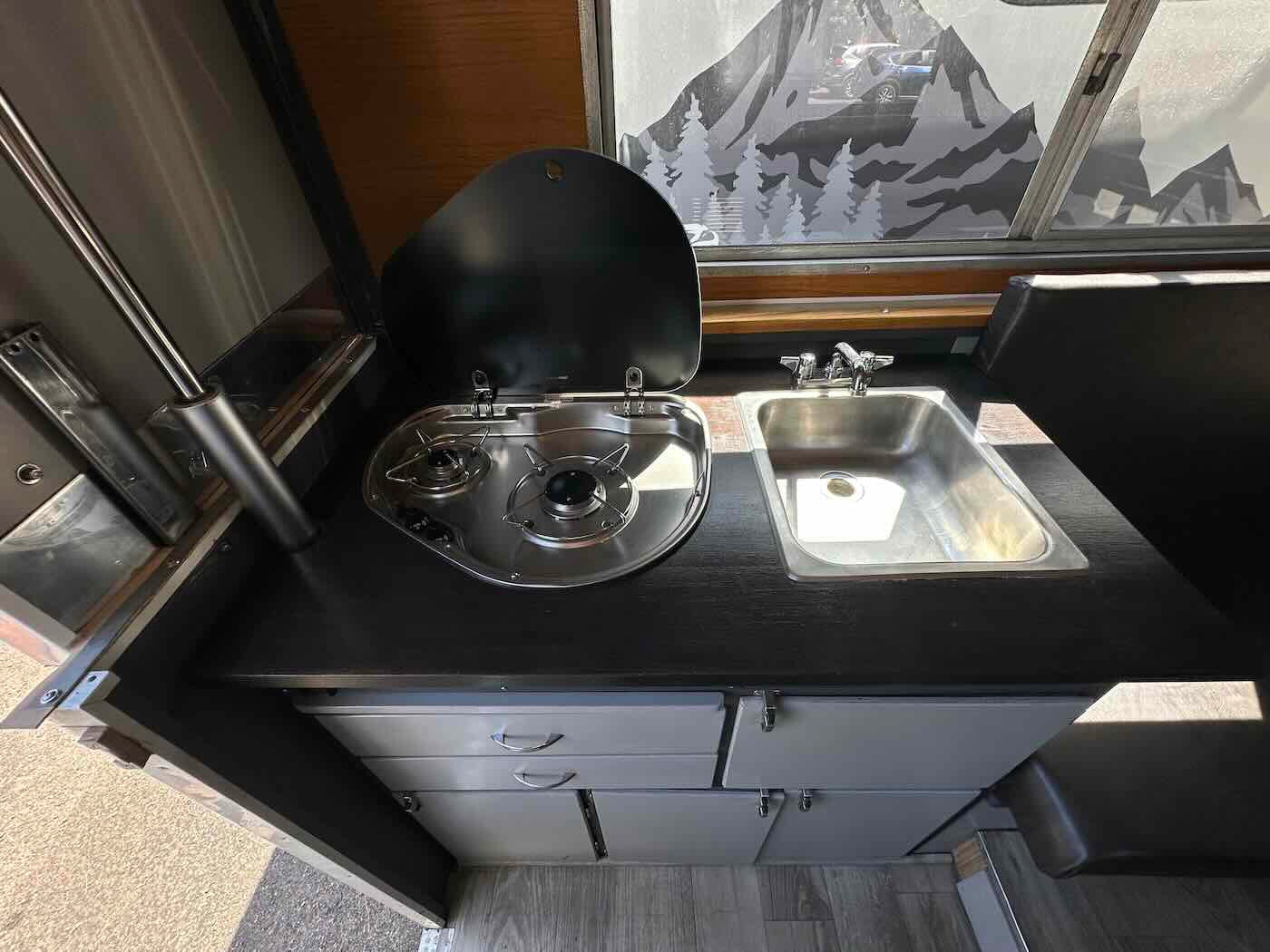 1970's Alaskan 8 ft Cabover