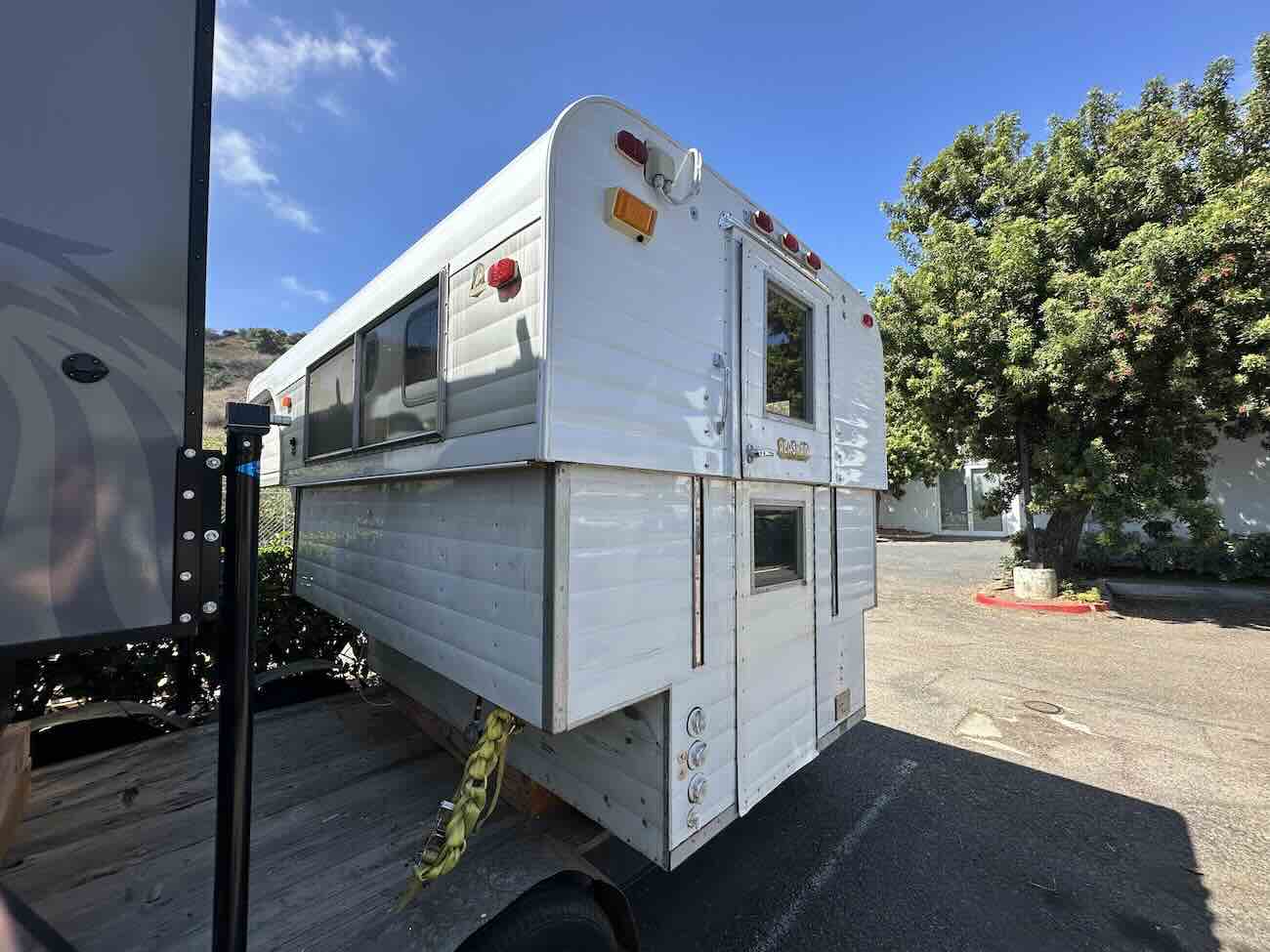 1970's Alaskan 8 ft Cabover