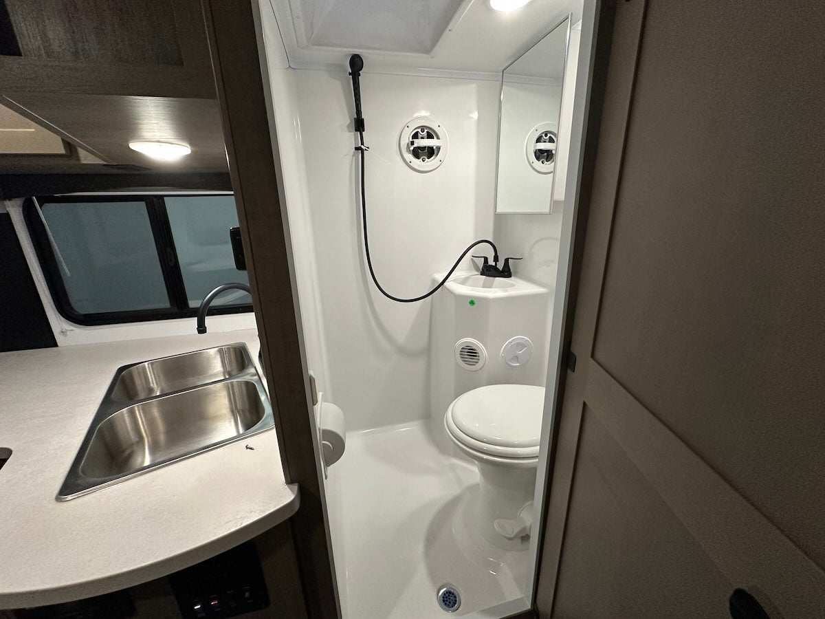 Adventurer 86FB - In Stock