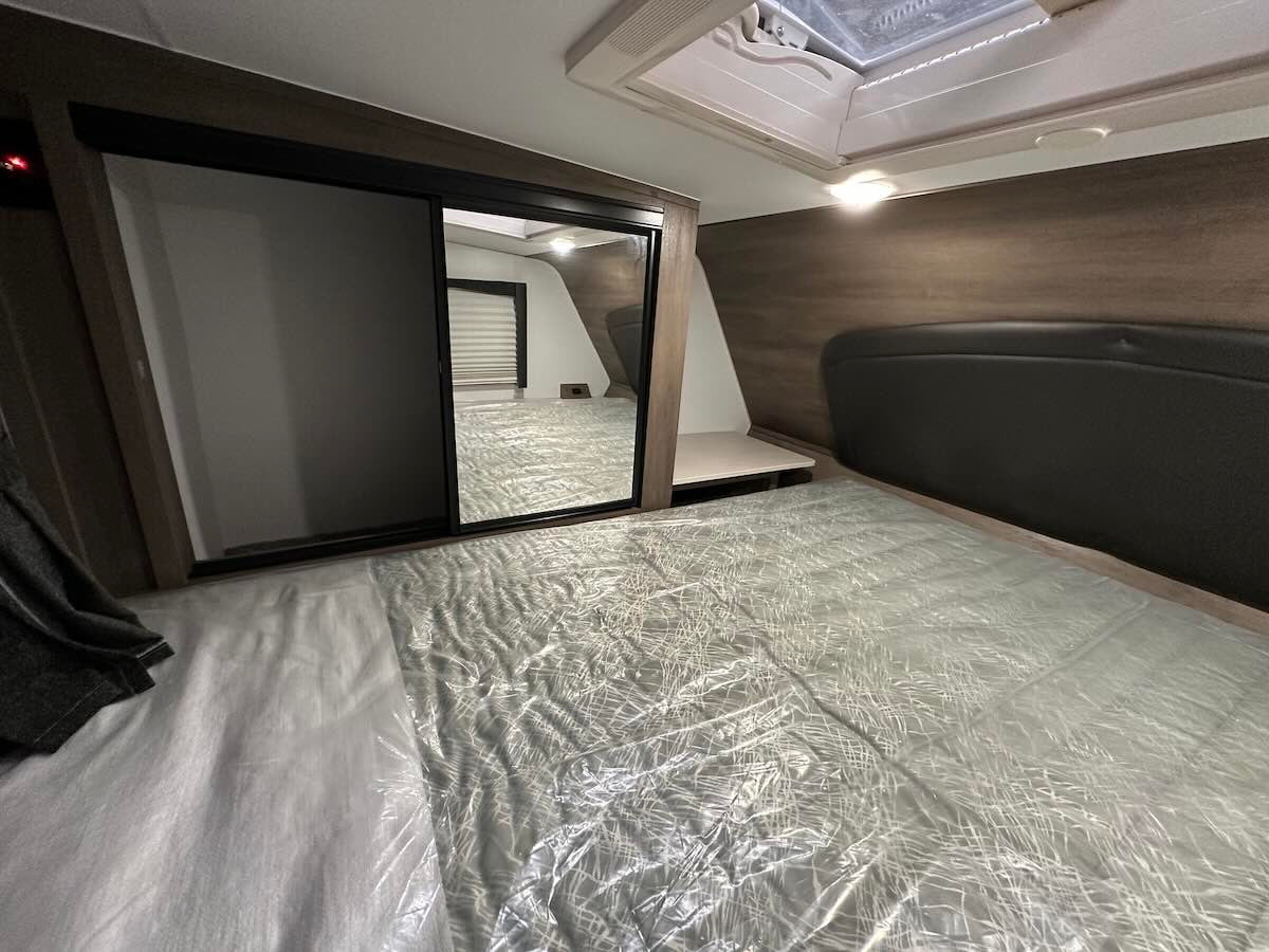 Adventurer 86FB - In Stock