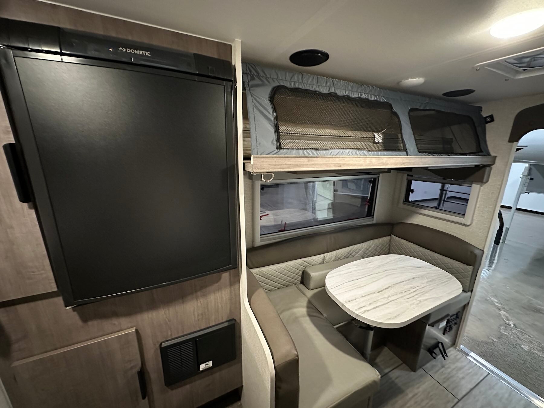 Lance 865 - In Stock