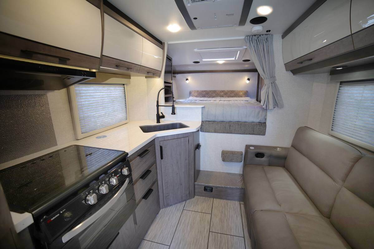 Lance 960 - Available to Order