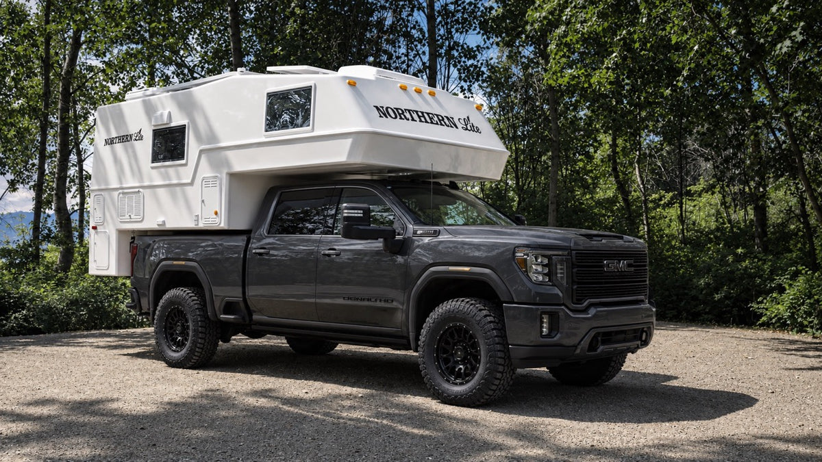 2027 Northern Lite LE 9-6 - 600 Ah Package
