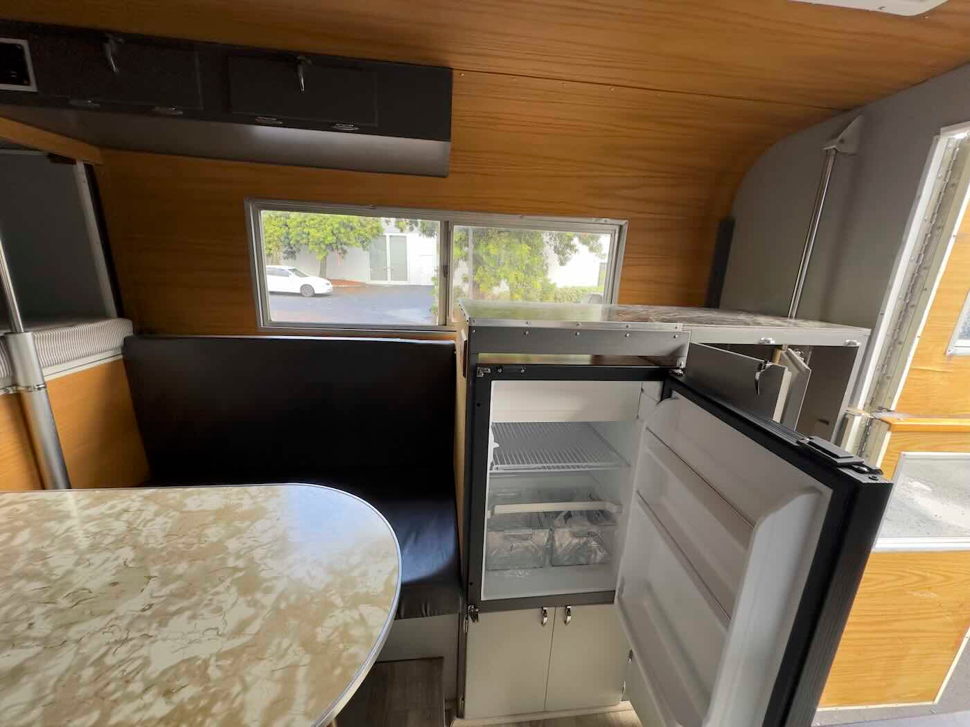 1970's Alaskan 8 ft Cabover