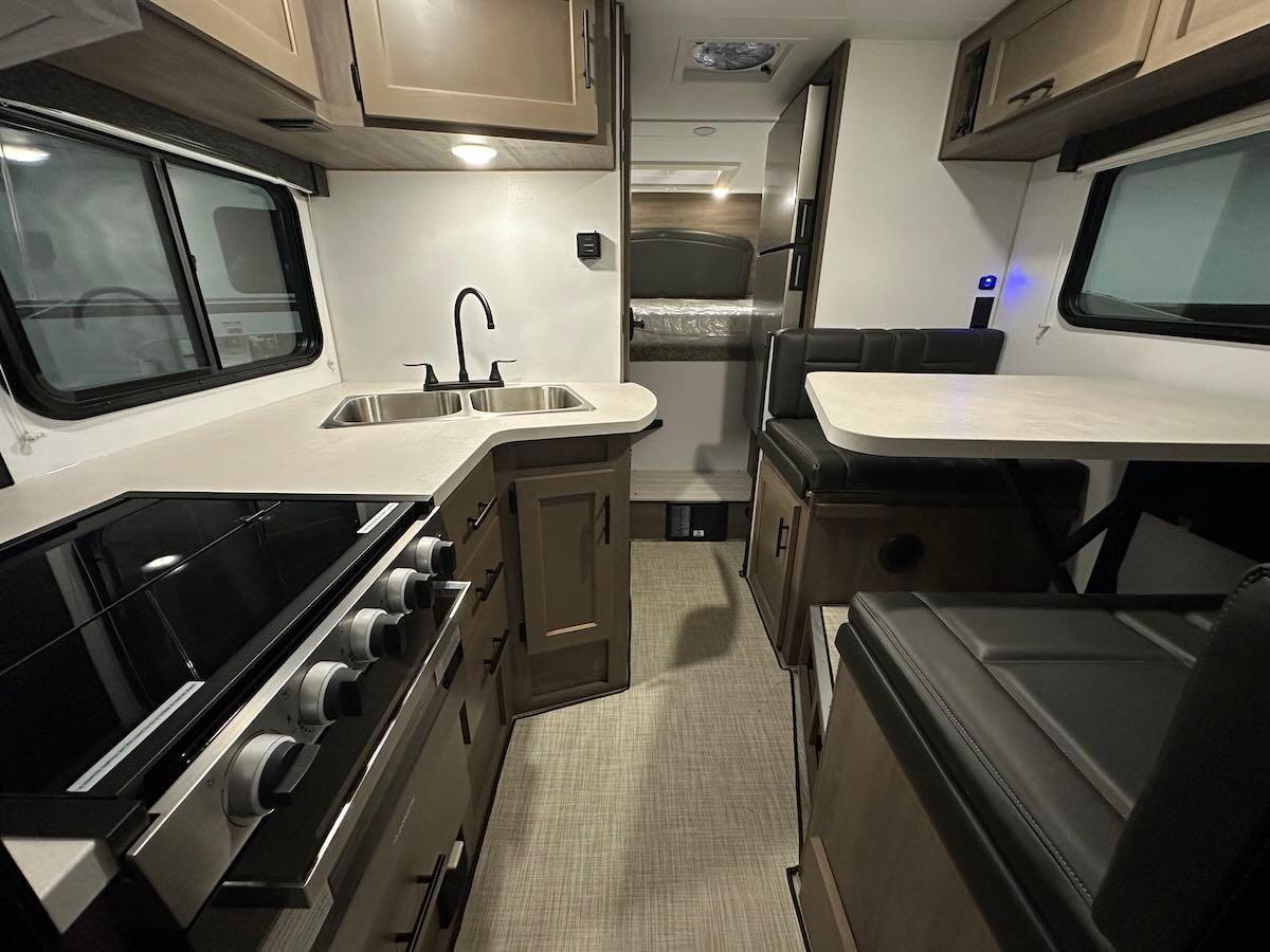 Adventurer 86FB - In Stock