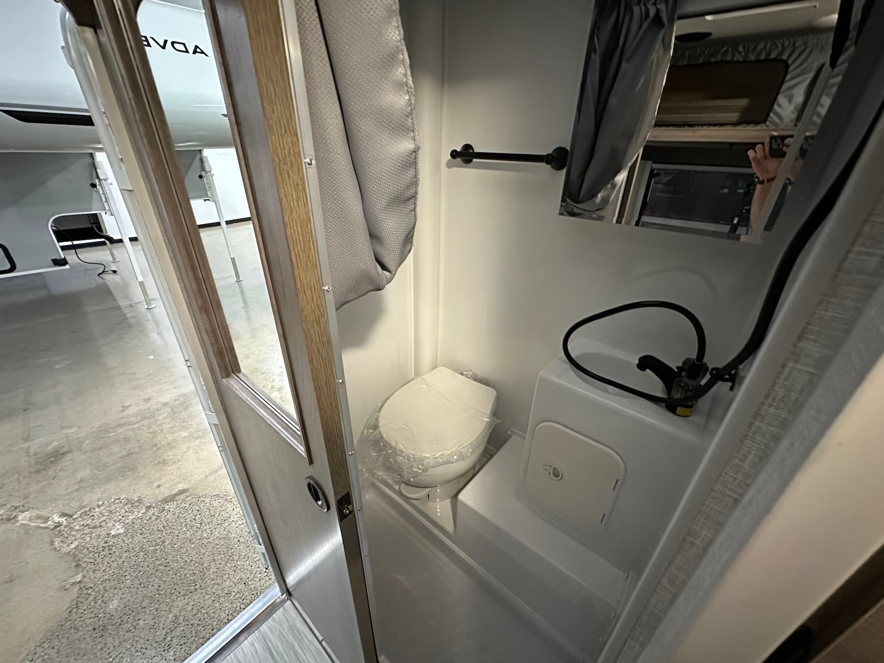 Lance 865 - In Stock