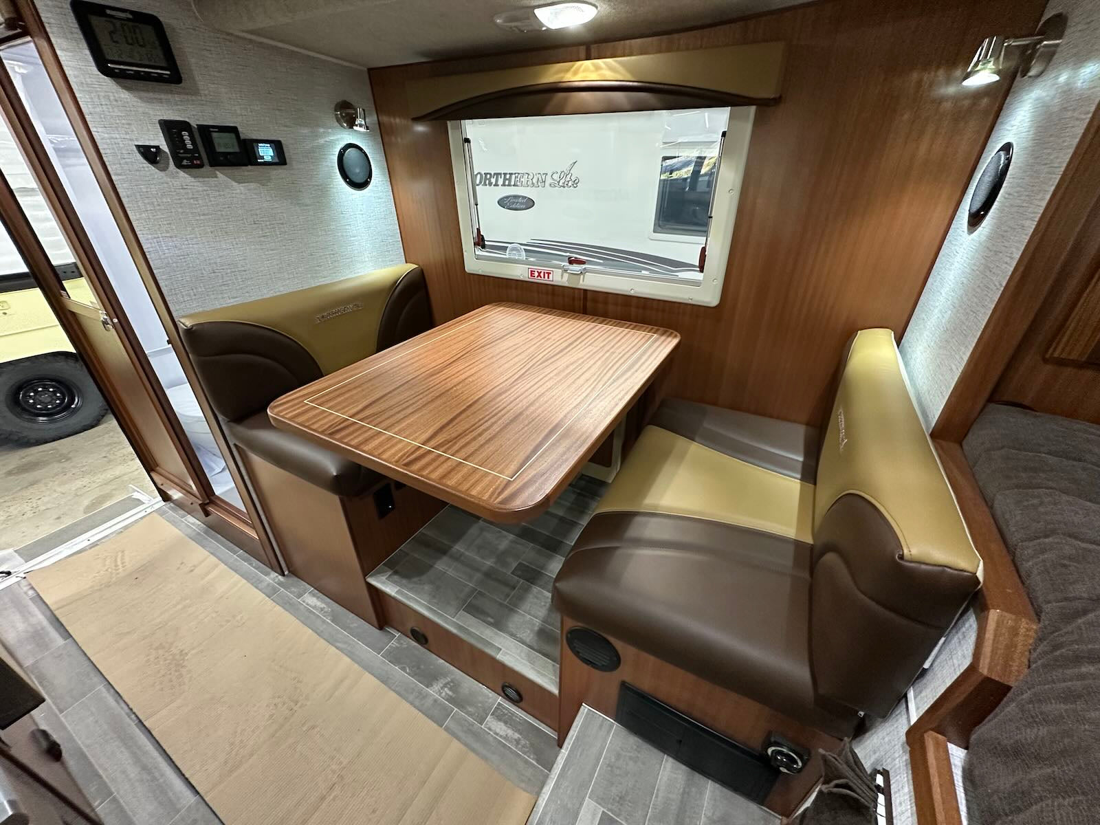 Northern Lite 9-6 LE Wet Bath - In Stock