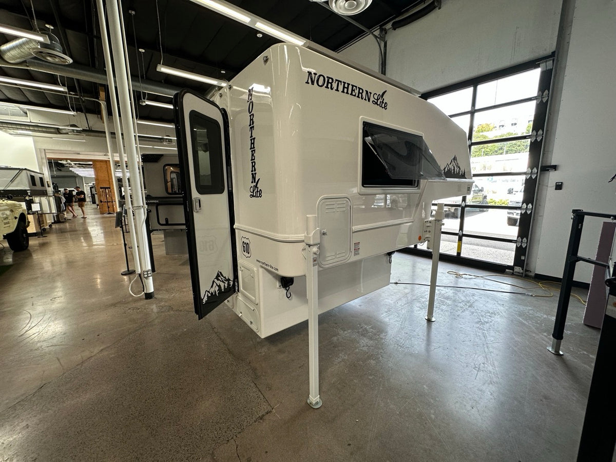 2027 Northern Lite 610