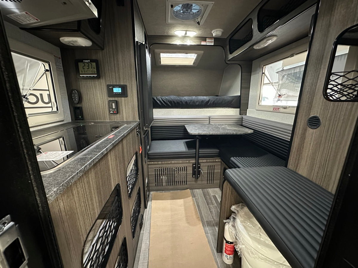 2027 Northern Lite 610