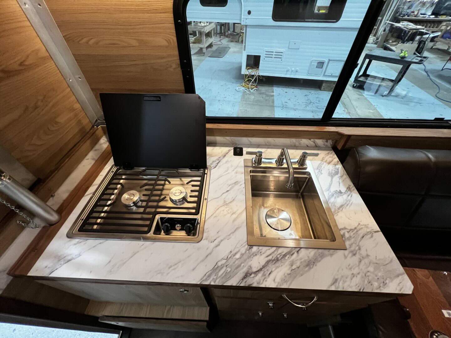 Alaskan 800 SI